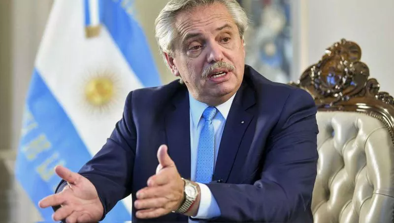 Respeto lo que dice Cristina pero pido que respeten lo que digo yo