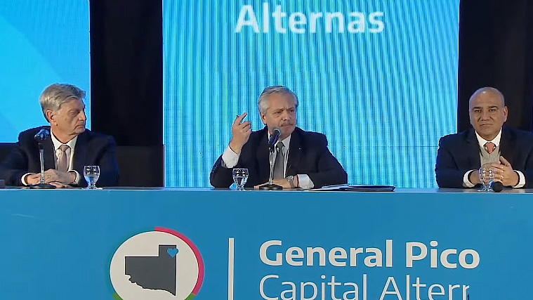 Alberto Fernández: «Nadie es dueño del gobierno, el gobierno es del pueblo» Alberto Fernández: «Nadie es dueño del gobierno, el gobierno es del pueblo»