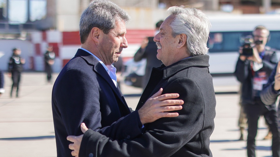 Alberto Fernández: «Buscamos darles mejor vida a los argentinos y a las argentinas» Alberto Fernández: «Buscamos darles mejor vida a los argentinos y a las argentinas»