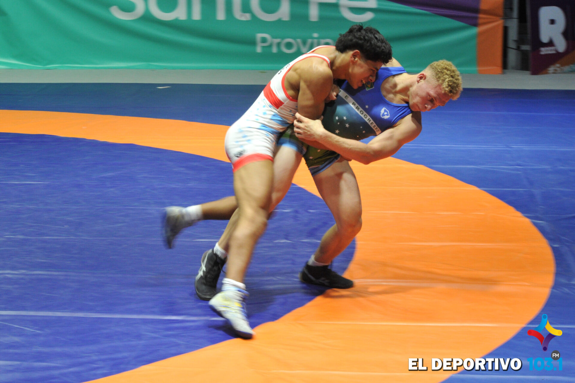 Una medalla de Plata y tres de Bronce para la Lucha Libre Una medalla de Plata y tres de Bronce para la Lucha Libre