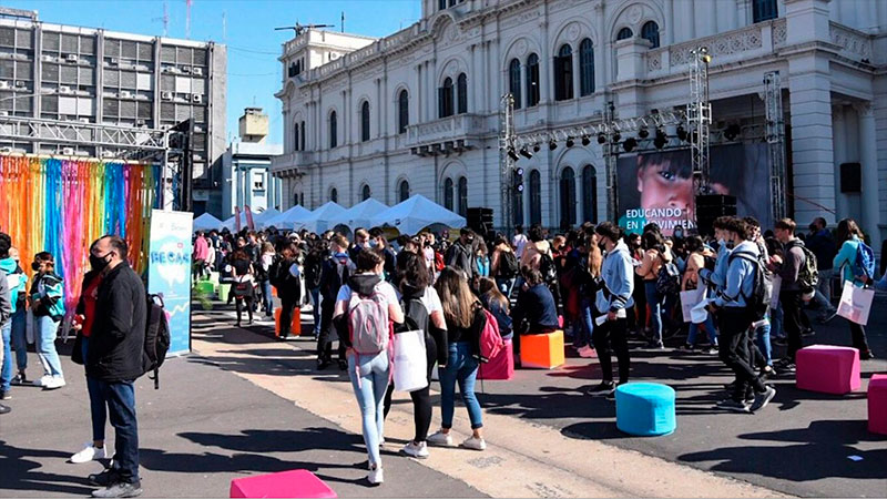 La feria de carreras del Becario se realizará el 3 y el 4 de agosto, en Paraná La feria de carreras del Becario se realizará el 3 y el 4 de agosto, en Paraná
