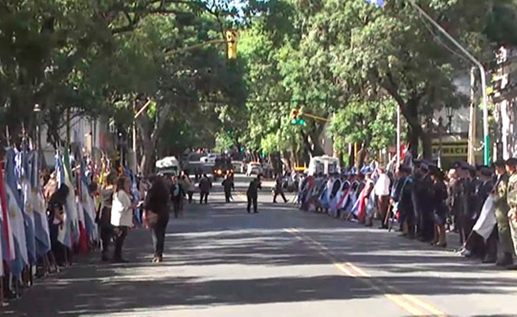 El desfile por el 25 de Mayo será en Avenida Alameda de la Federación