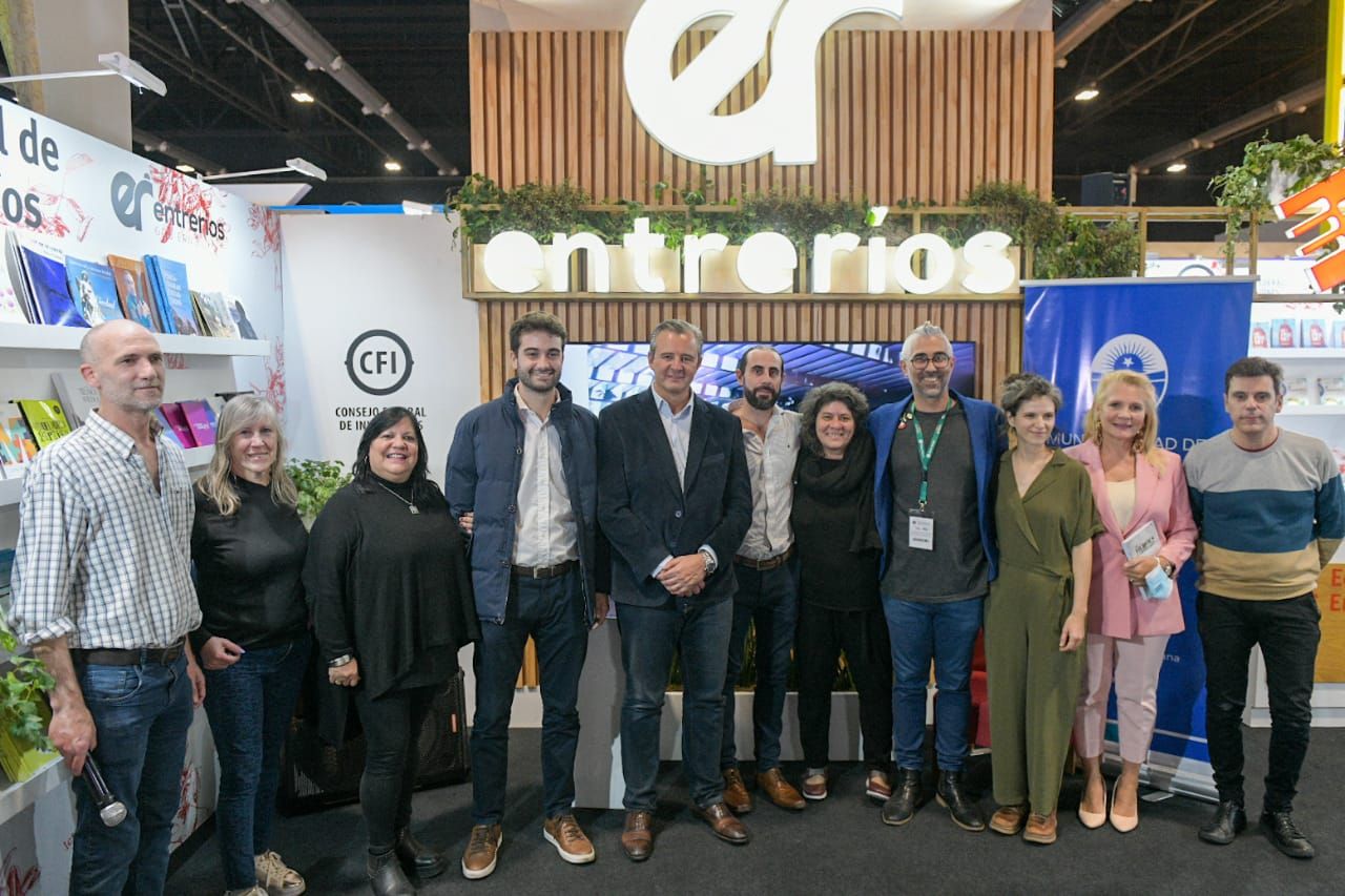 La Editorial Municipal de Paraná se presentó en la Feria Internacional del Libro de Buenos Aires La Editorial Municipal de Paraná se presentó en la Feria Internacional del Libro de Buenos Aires