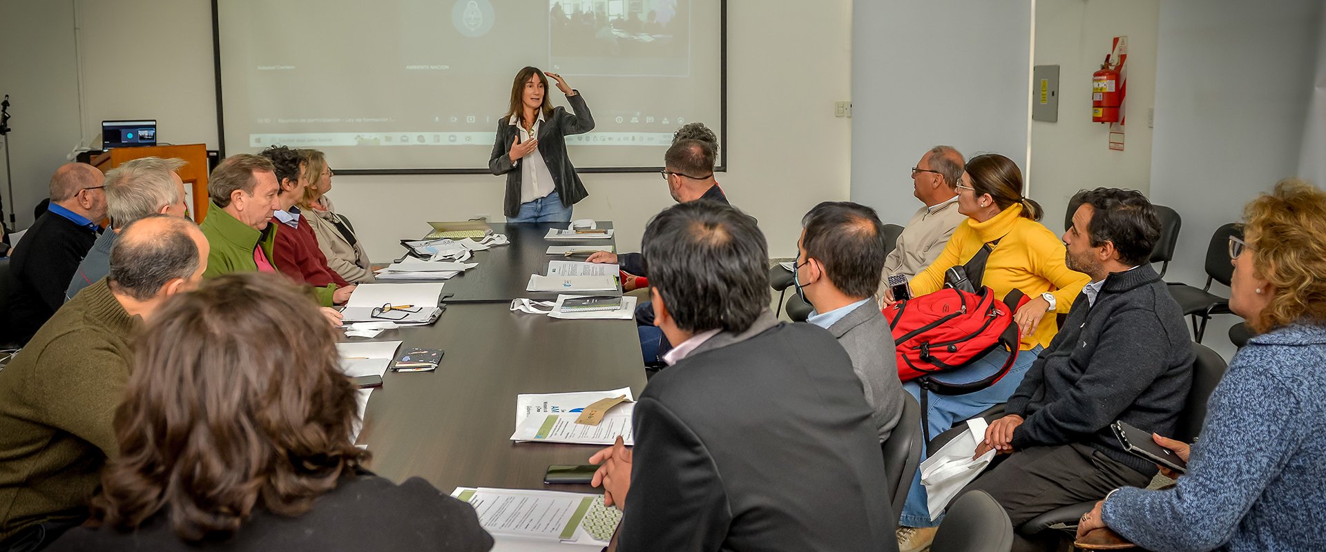 Se realizó la primera reunión participativa de la ley provincial de formación integral ambiental Se realizó la primera reunión participativa de la ley provincial de formación integral ambiental