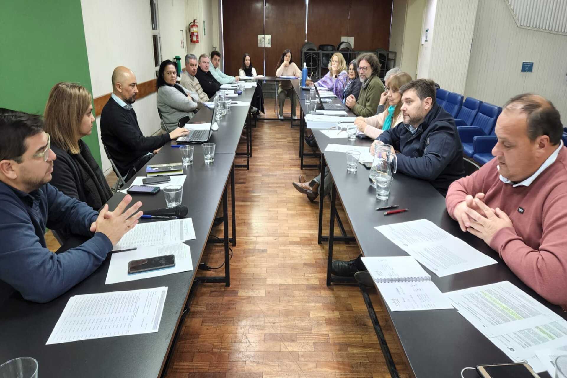 Continuidad de la mesa de Comisión Paritaria de Infraestructura Escolar Continuidad de la mesa de Comisión Paritaria de Infraestructura Escolar