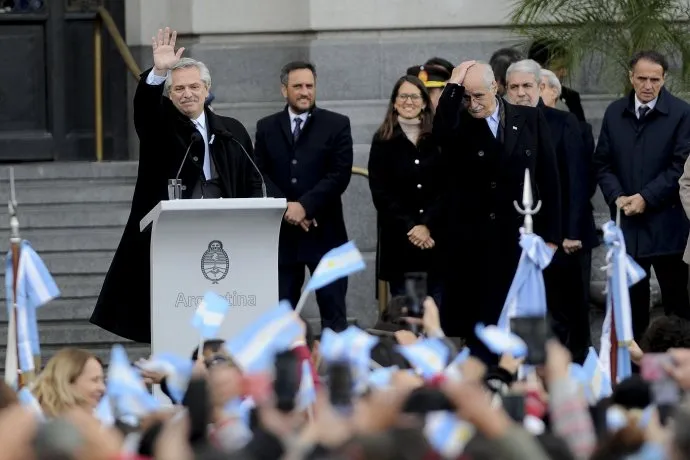Alberto Fernández: «Argentina no es ese país sin destino que algunos quieren plantearnos» Alberto Fernández: «Argentina no es ese país sin destino que algunos quieren plantearnos»