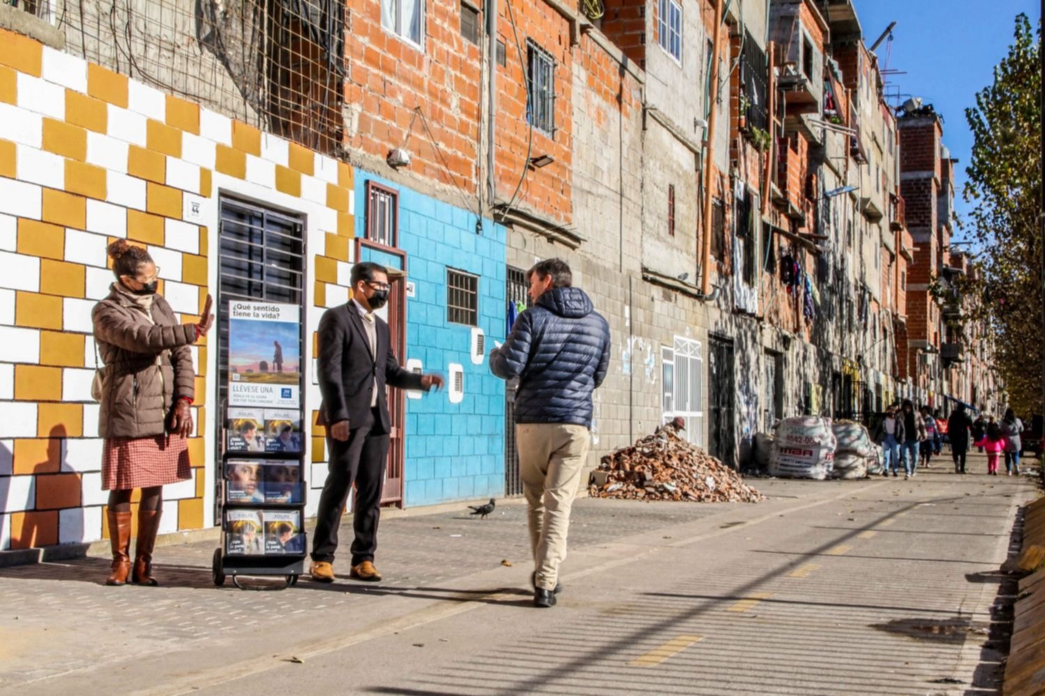 Tras 2 años de pandemia, los testigos de Jehová vuelven a las calles de La Plata | 0221