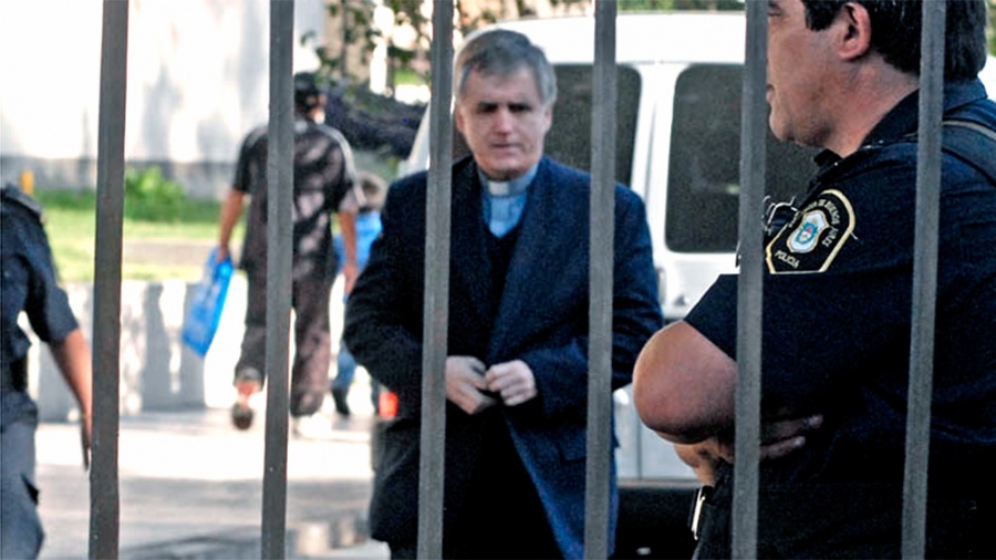 Extienden hasta el 2028 la condena por abuso al sacerdote Julio César Grassi Extienden hasta el 2028 la condena por abuso al sacerdote Julio César Grassi