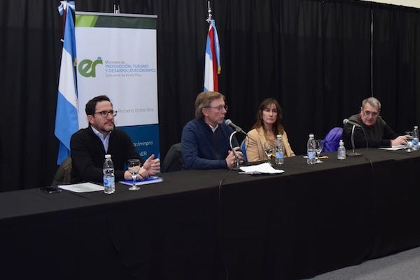 Se presentó el Productor PASE en la Mesa de BPA Se presentó el Productor PASE en la Mesa de BPA