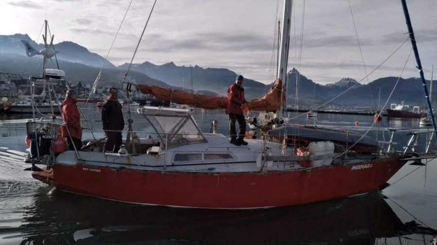 Identificaron al velero que embistió una ballena en el Canal Beagle y ya interviene la Justicia