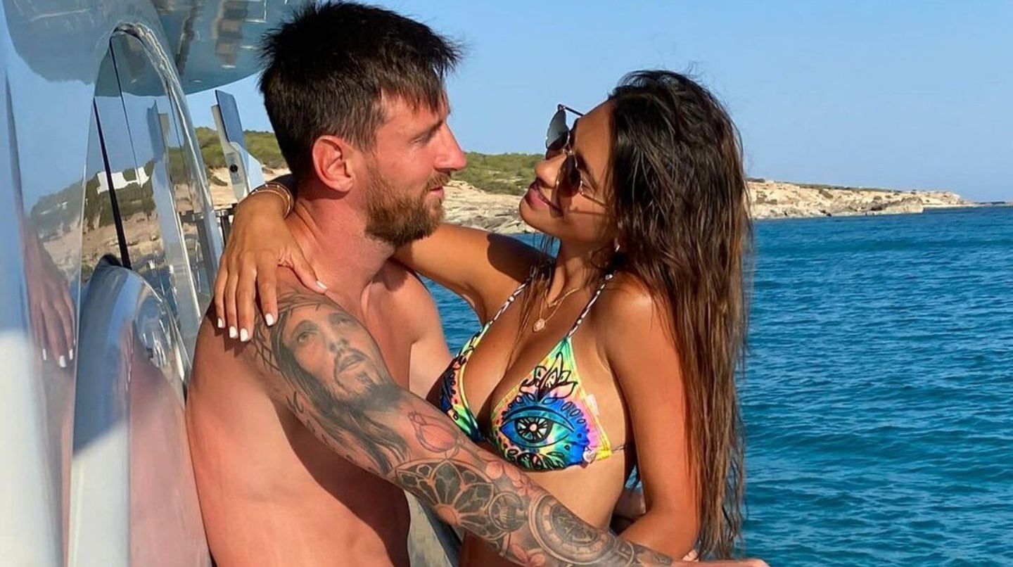Lionel Messi le dedicó un romántico posteo a Antonela Roccuzzo: “Atardecer con ella” Lionel Messi le dedicó un romántico posteo a Antonela Roccuzzo: “Atardecer con ella”