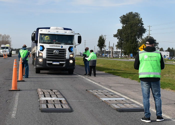 El Senado convirtió en ley el proyecto que establece el control vehicular permanente de peso de cargas en rutas El Senado convirtió en ley el proyecto que establece el control vehicular permanente de peso de cargas en rutas