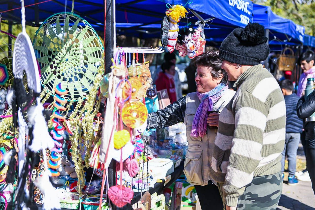 Gastronomía y cultura, protagonistas de la Feria Costera de Bajada Grande Gastronomía y cultura, protagonistas de la Feria Costera de Bajada Grande