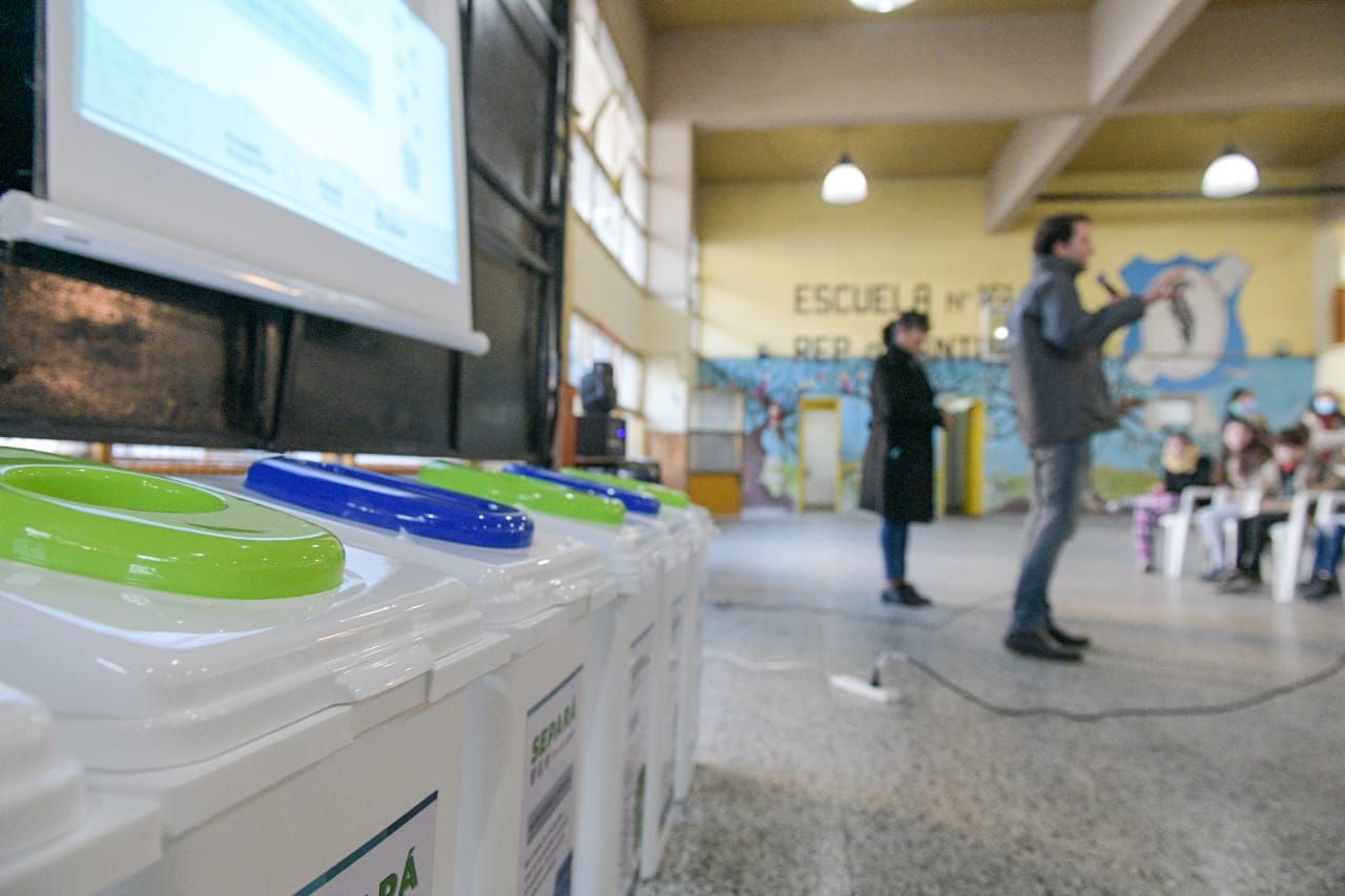Más escuelas se suman al programa Separá Más escuelas se suman al programa Separá