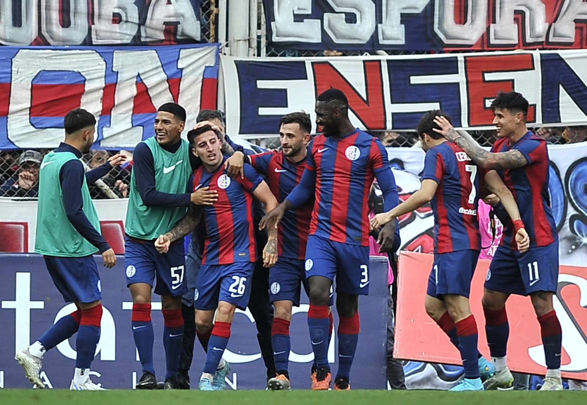 Boca Juniors jugó un mal partido, cayó en el clásico ante San Lorenzo y profundizó su crisis interna Boca Juniors jugó un mal partido, cayó en el clásico ante San Lorenzo y profundizó su crisis interna