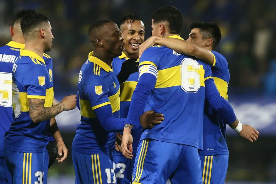 Boca le ganó a Estudiantes por la Liga Profesional en una noche repleta de golazos