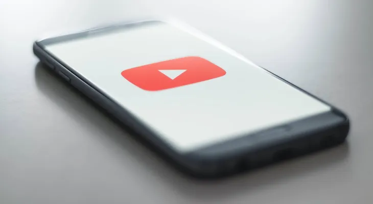 YouTube eliminará videos con información errónea sobre el aborto YouTube eliminará videos con información errónea sobre el aborto