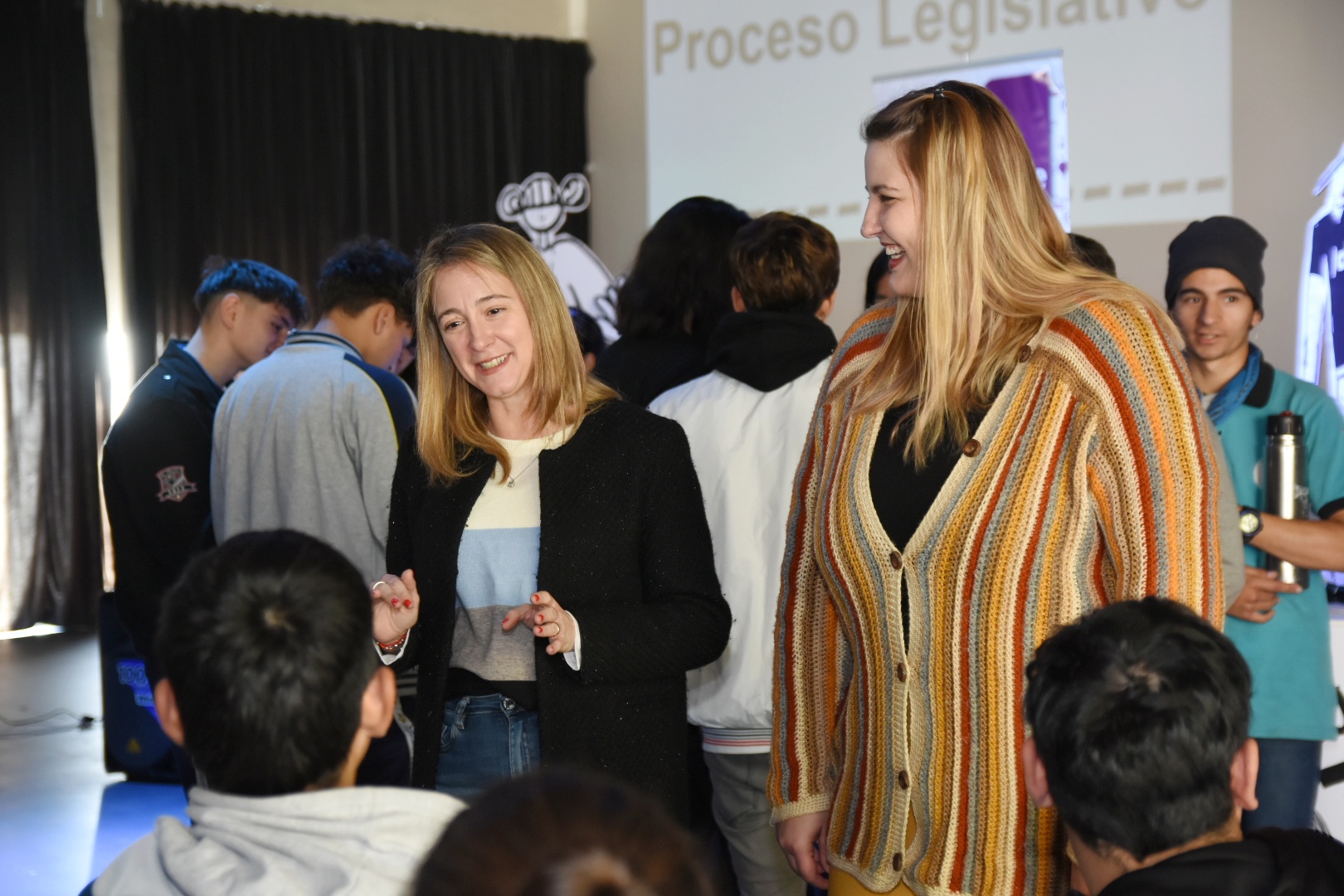 Jóvenes que participan del Concejo Estudiantil se capacitaron en Técnica Legislativa Jóvenes que participan del Concejo Estudiantil se capacitaron en Técnica Legislativa
