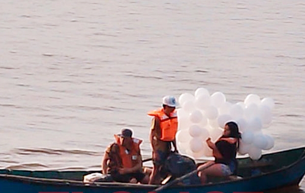 Realizaron una suelta de globos por la aparición de Juanjo