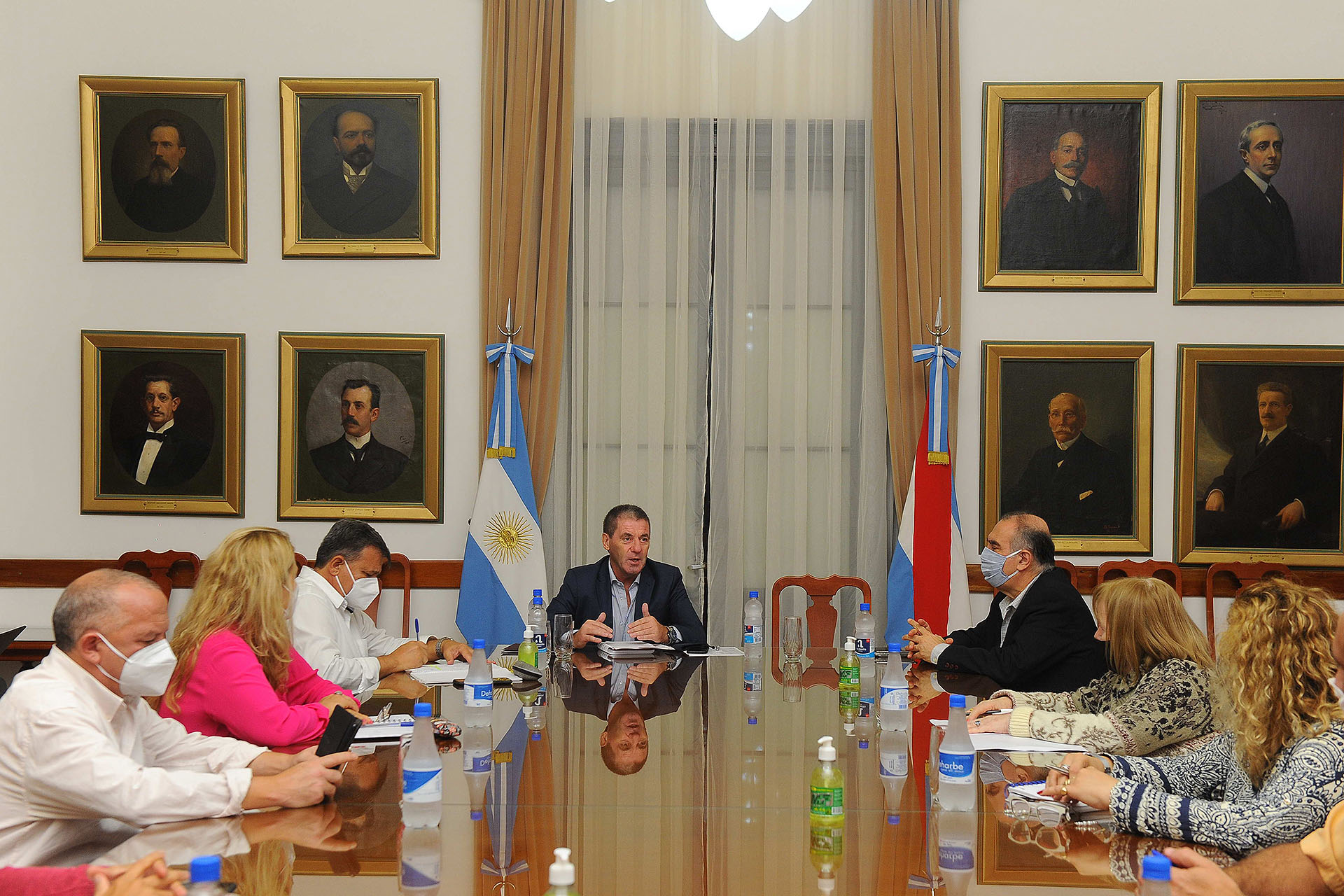 El gobierno convocó a los gremios docentes para una reunión el viernes El gobierno convocó a los gremios docentes para una reunión el viernes