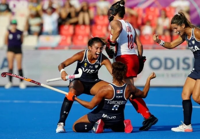 Las Leonas vencieron a Inglaterra y están en semifinales del Mundial de Hockey femenino Las Leonas vencieron a Inglaterra y están en semifinales del Mundial de Hockey femenino