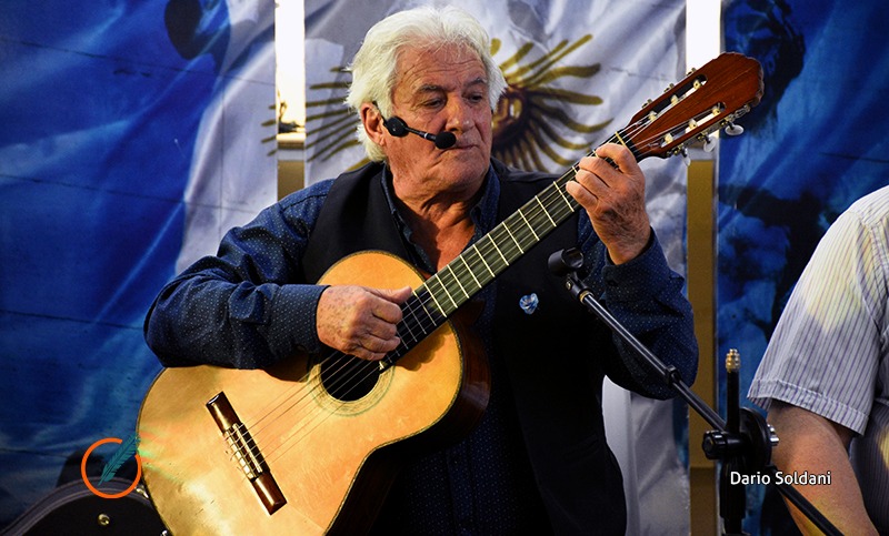 Este viernes Orlando Vera Cruz presentará «Abuelo gaucho» en el teatro 3 de Febrero