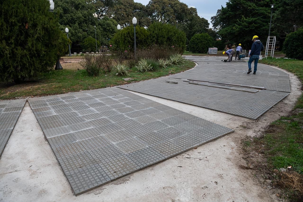 Continúan ejecutándose obras para recuperar la Plaza Sáenz Peña