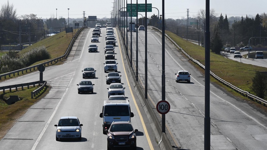 El tránsito en rutas nacionales creció 27% en semestre por la recuperación económica El tránsito en rutas nacionales creció 27% en semestre por la recuperación económica
