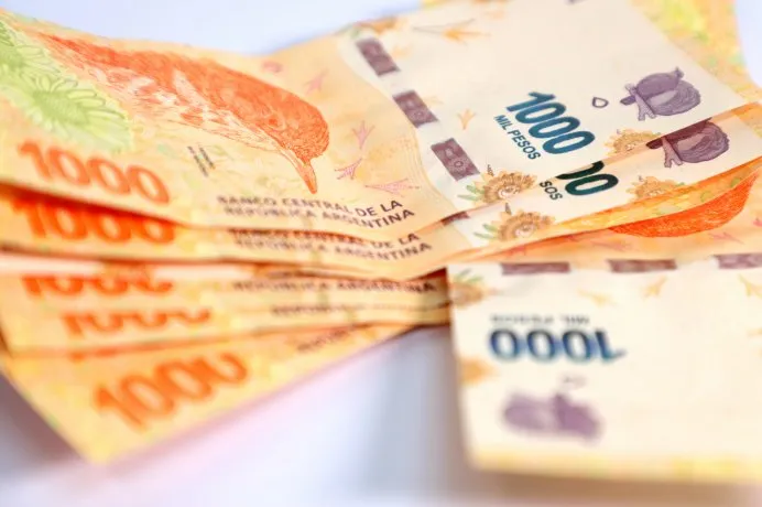 Los salarios crecieron 4,8% en junio y perdieron contra la inflación