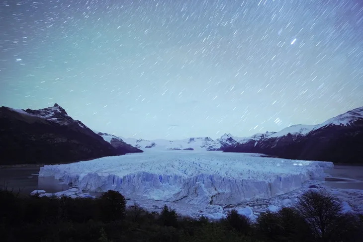 Hacían fotos nocturnas en el Glaciar Perito Moreno y se llevaron una gran sorpresa Hacían fotos nocturnas en el Glaciar Perito Moreno y se llevaron una gran sorpresa