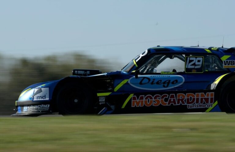 Primera victoria de Moscardini en TC Mouras, que ahora va por la Copa Primera victoria de Moscardini en TC Mouras, que ahora va por la Copa