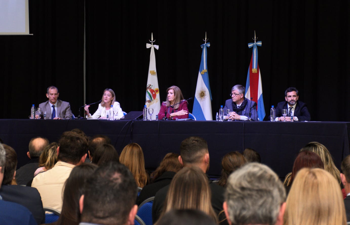 Se realizó con éxito la 1° Jornada de Actualización sobre Régimen Municipal y Organización Administrativa en Paraná