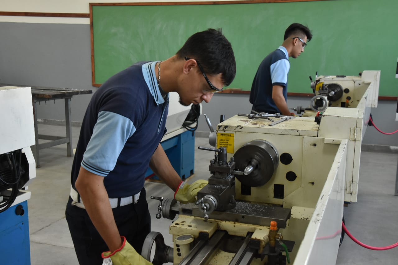 La industria entrerriana, una salida laboral para los estudiantes técnicos y universitarios La industria entrerriana, una salida laboral para los estudiantes técnicos y universitarios