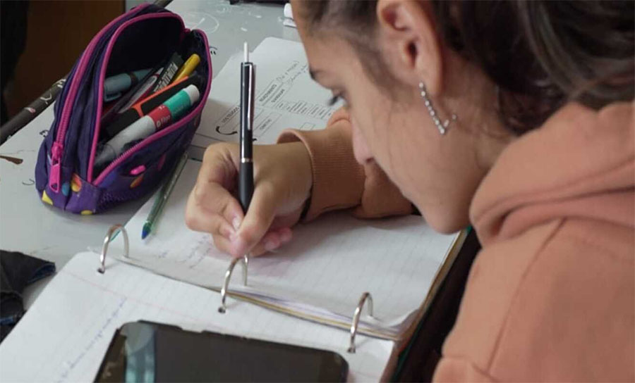 Programa Egresar: Más de 1.800 personas podrán finalizar el secundario Programa Egresar: Más de 1.800 personas podrán finalizar el secundario