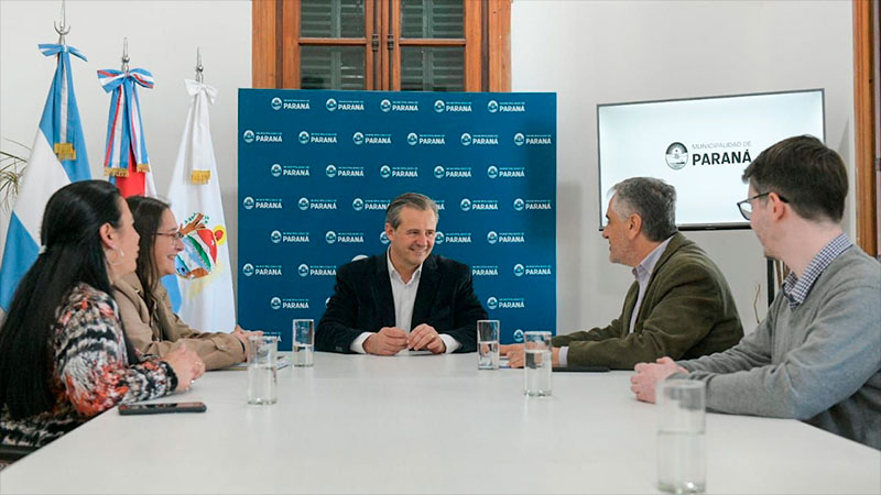 Pami entregó aportes a la Municipalidad por la atención brindada a sus afiliados Pami entregó aportes a la Municipalidad por la atención brindada a sus afiliados