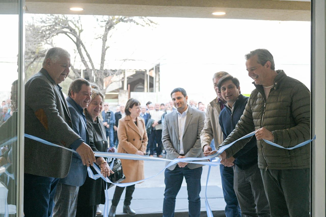 Bahl participó de la reinauguración de la sede sindical de Luz y Fuerza Bahl participó de la reinauguración de la sede sindical de Luz y Fuerza
