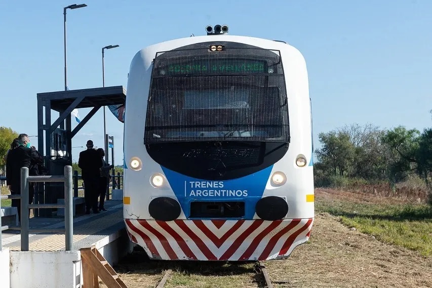 Aumentó el boleto de tren: Aún sigue siendo el transporte público más barato