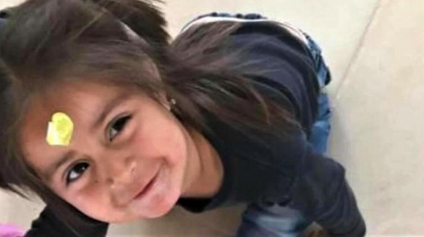 Prisión domiciliaria para la mamá de Nahiara, la nena asesinada a golpes en  Río Negro | TN