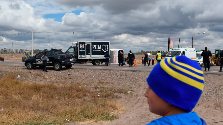 El lugar del accidente fatal en la previa del juego entre Boca y Quilmes que se juega en MendozaFoto Ramiro Gmez