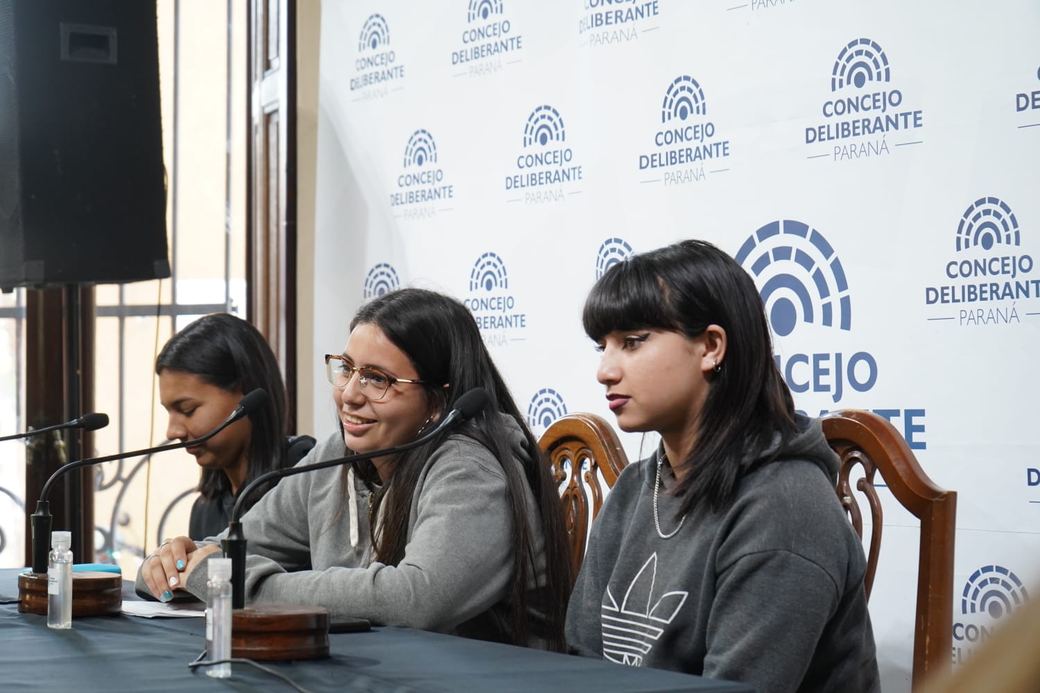 Comenzó la defensa de anteproyectos en el Concejo Deliberante Estudiantil de Paraná Comenzó la defensa de anteproyectos en el Concejo Deliberante Estudiantil de Paraná