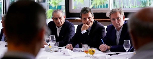 Massa se reunió con la Mesa de Enlace Massa se reunió con la Mesa de Enlace