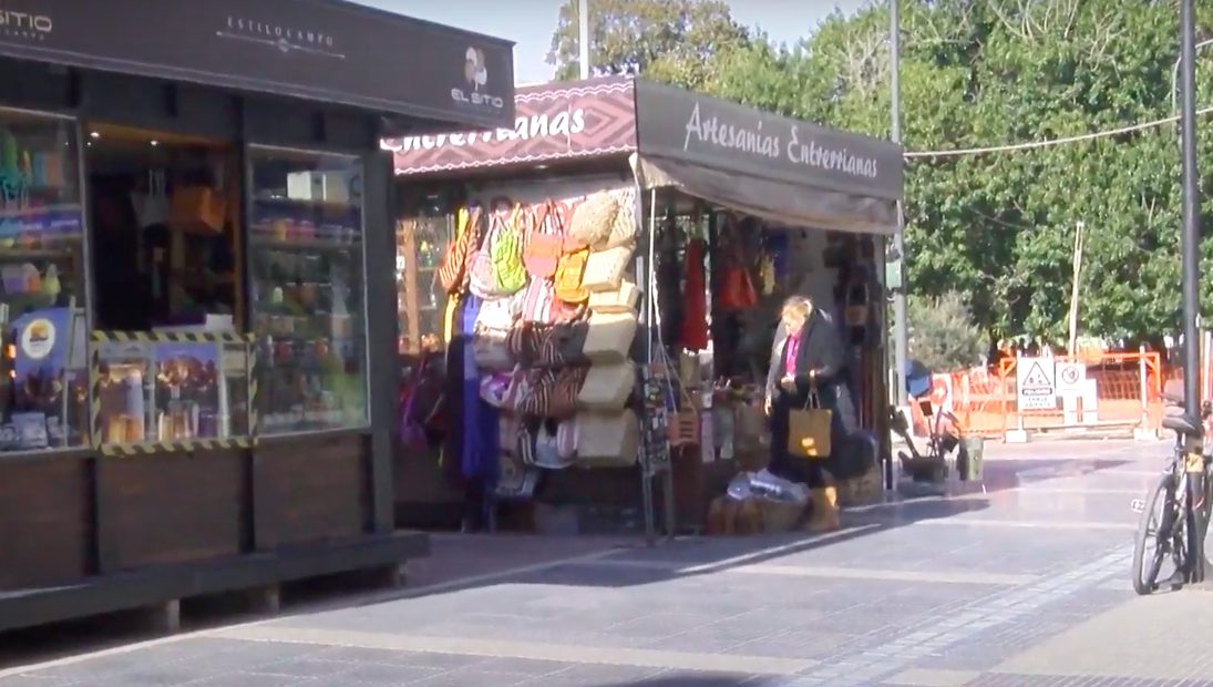 Desalojaron a vendedores de regionales de la Peatonal San Martín