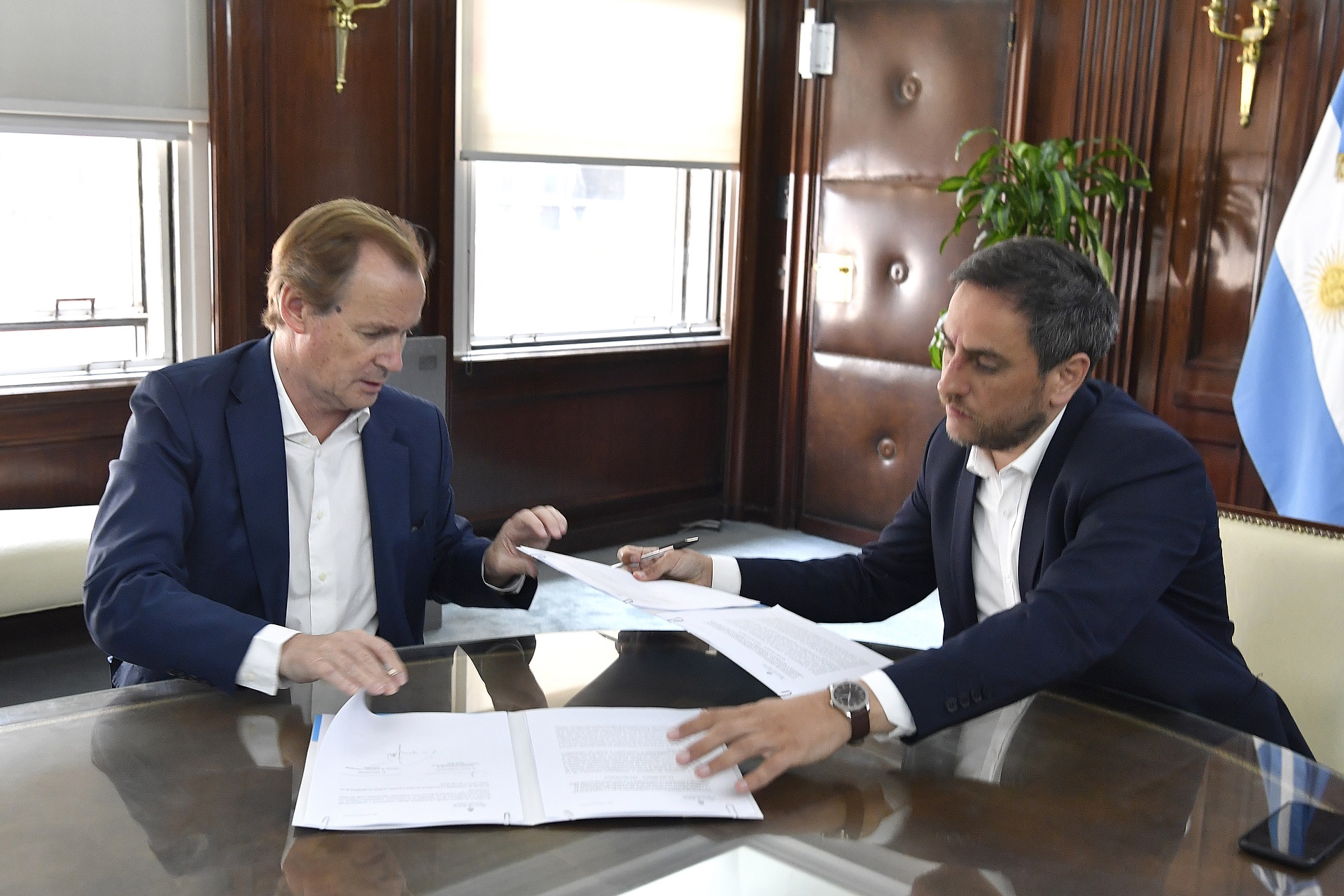 Bordet acordó con la Nación el aporte de material y maquinarias para prevención y combate de incendios