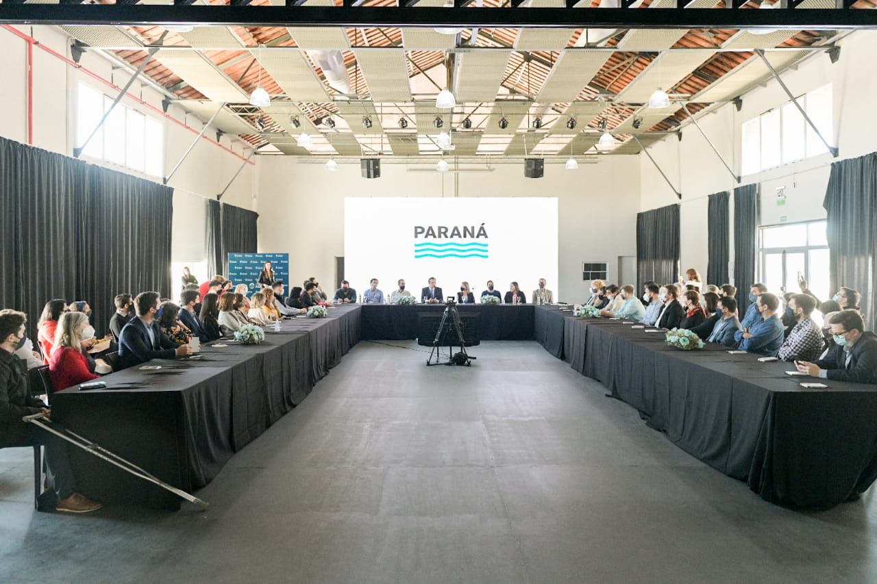 La construcción colectiva de Paraná como una ciudad inteligente para vivir mejor La construcción colectiva de Paraná como una ciudad inteligente para vivir mejor