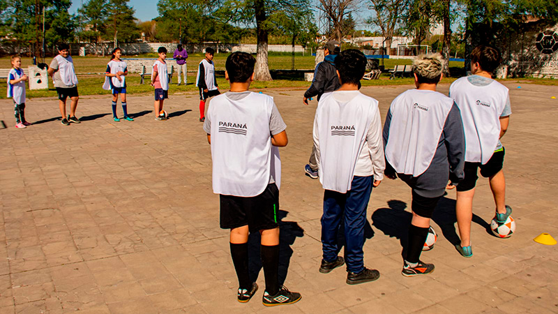 Iniciaron las prácticas en la Escuela Federada Municipal de Futsal de Paraná Iniciaron las prácticas en la Escuela Federada Municipal de Futsal de Paraná