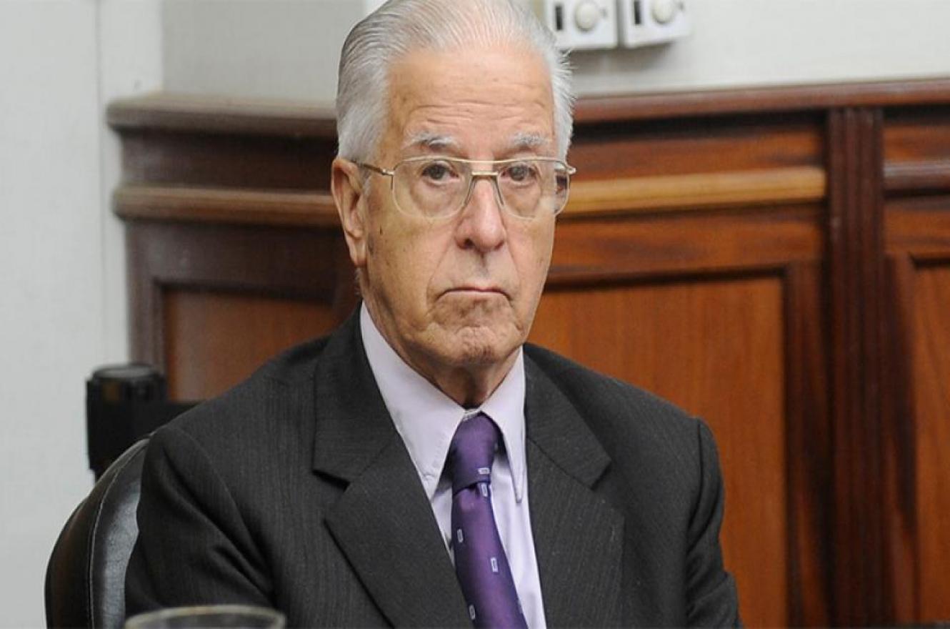 23 años de prisión a Gustavo Rivas por ocho delitos de abuso sexual a menores 23 años de prisión a Gustavo Rivas por ocho delitos de abuso sexual a menores