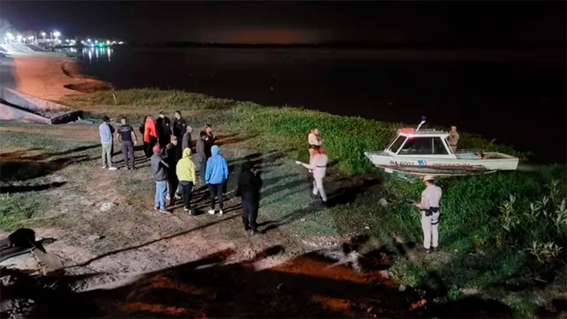 Un desaparecido y un bebé en grave estado al darse vuelta una lancha