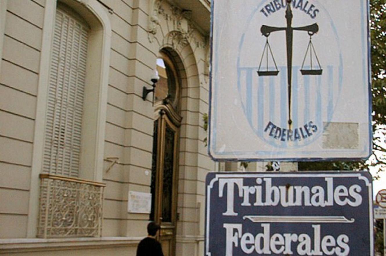 La Cámara Nacional Electoral resolvió que la causa “Contratos” debe tramitarse en fuero federal La Cámara Nacional Electoral resolvió que la causa “Contratos” debe tramitarse en fuero federal