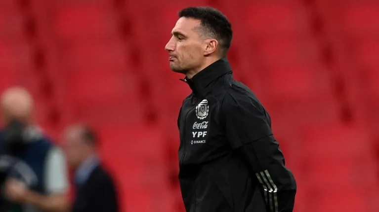 Scaloni ya tendría la lista de los 35 convocados para el Mundial de Qatar Scaloni ya tendría la lista de los 35 convocados para el Mundial de Qatar