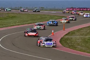 Mariano Werner lideró las 55 vueltas de las carreras finales del Turismo Carretera en la Copa de Oro: los 30 giros en Comodoro Rivadavia y los 25 en el autódromo Rosendo Hernández, de San Luis